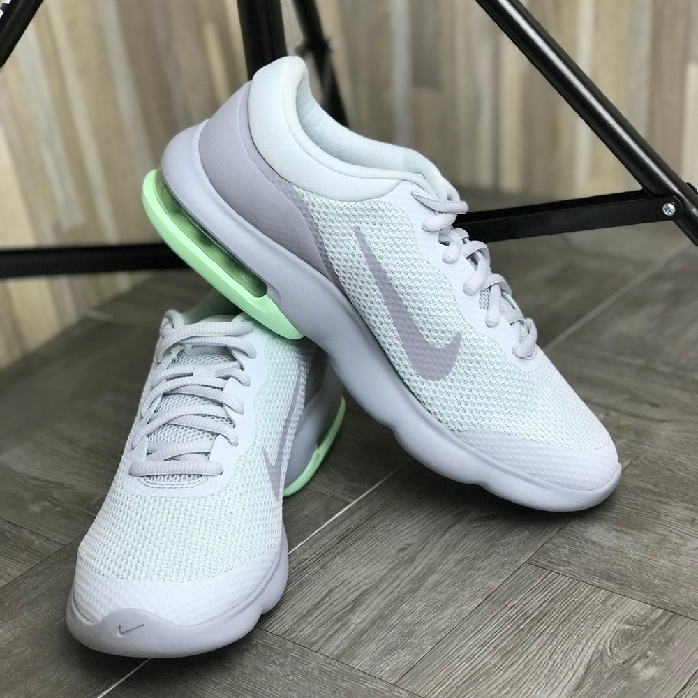 NWT Nike Air Max Advantage WMNS - Picture 2 of 6